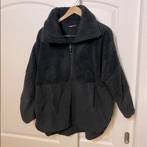 North Face L Pullover Fleece / oversized poncho-style fit, GUC